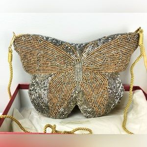 Vintage butterfly purse in glittering silver and gold beads.